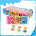 Bonbon mou multicolore en forme de petit cœur 