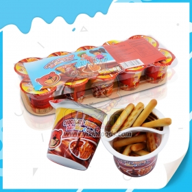 coupe de bâtonnets de biscuits