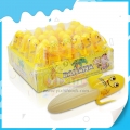 Bonbon liquide acidulé en forme de banane jaune 