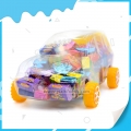 Bubble-gum aux fruits avec tatouage dans un pot de voiture 