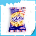 Délicieux pop-corn au goût agréable pour les enfants, dans un sac 