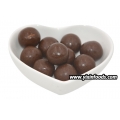 Biscuit au chocolat en forme de boule, délicieux et vendu en tasse 
