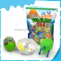 Œuf jouet dinosaure avec tatouage et bonbons 