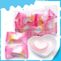 Bonbons guimauves en forme de cœur bicolores 