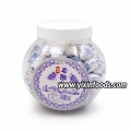 Bonbons sucettes aux saveurs de yaourt assorties en bouteille 
