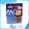 Délicieux biscuits en forme de cube aux gaufrettes au chocolat croustillantes 